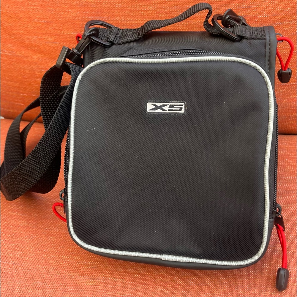 X5 Travel bag for electronics